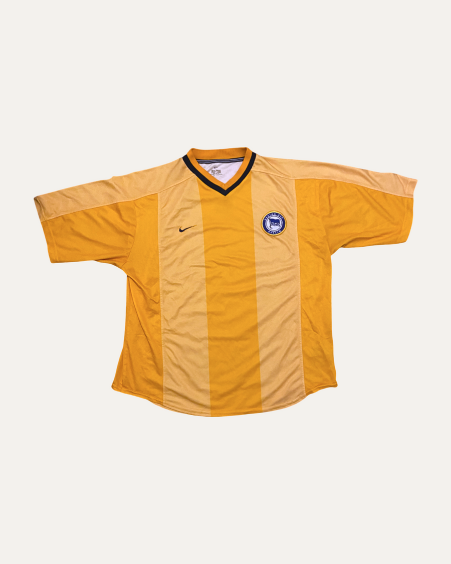 Hertha Berlin Third Football Shirt (front)