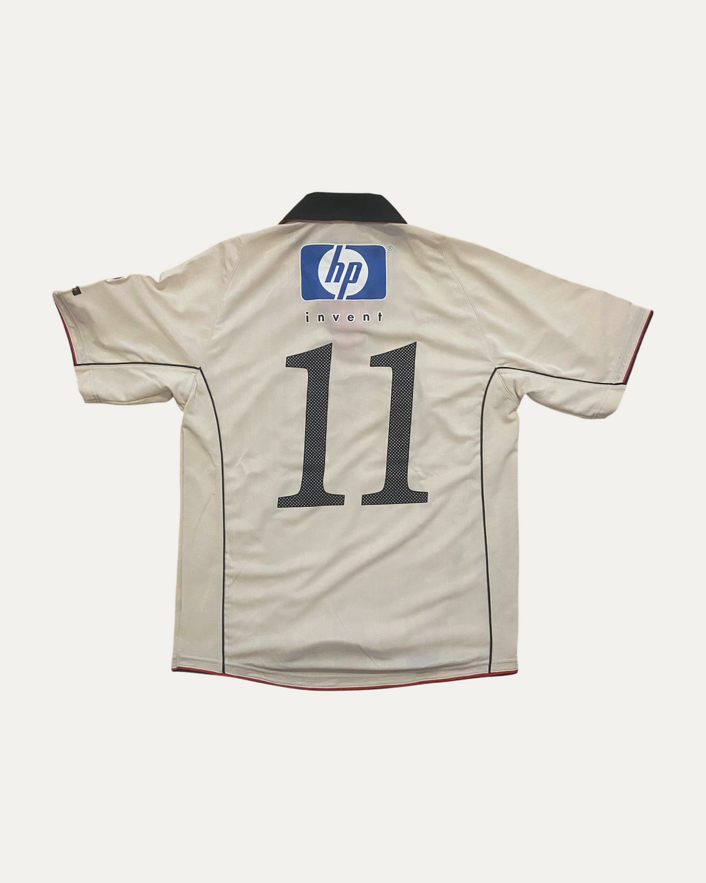 Urawa Red Diamonds back